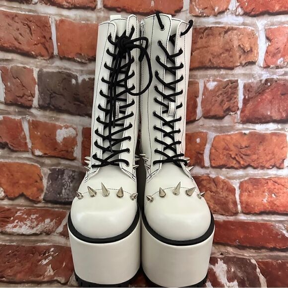 NIB Current Mood White radical riot spiked platform boots Sz 8 - Picture 3 of 9